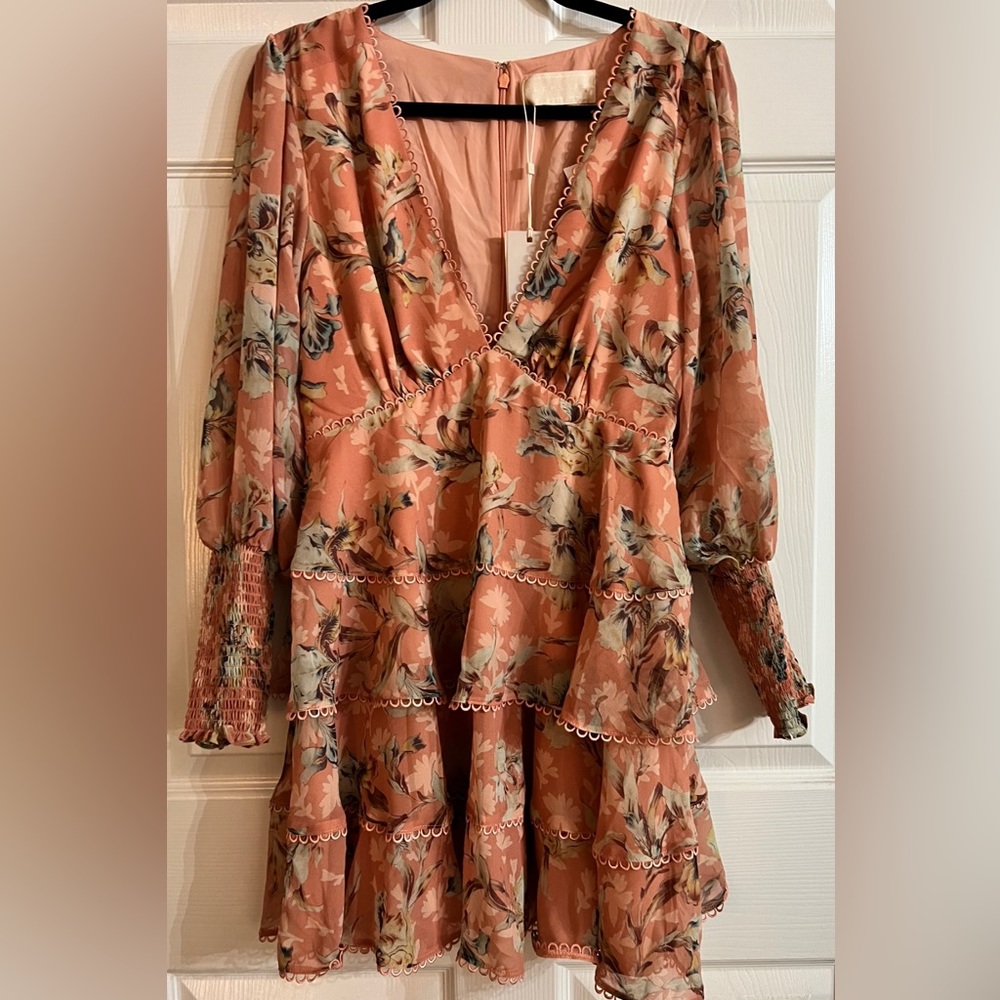 Keepsake Peach Color Floral Dress Size M Length 33” New With Tags
